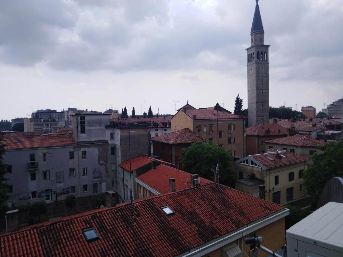 Appartamento Centro Storico Monfalcone Exterior foto